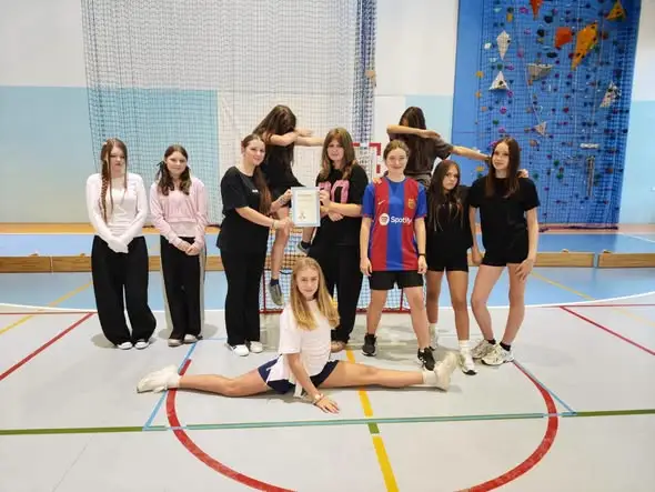 Gminne Mistrzostwa w Unihokeju w Cedrach Wielkich – sukces gospodarzy na podium